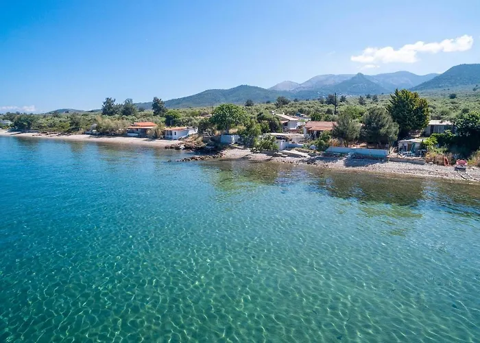 Сasa de vacaciones Poli's House